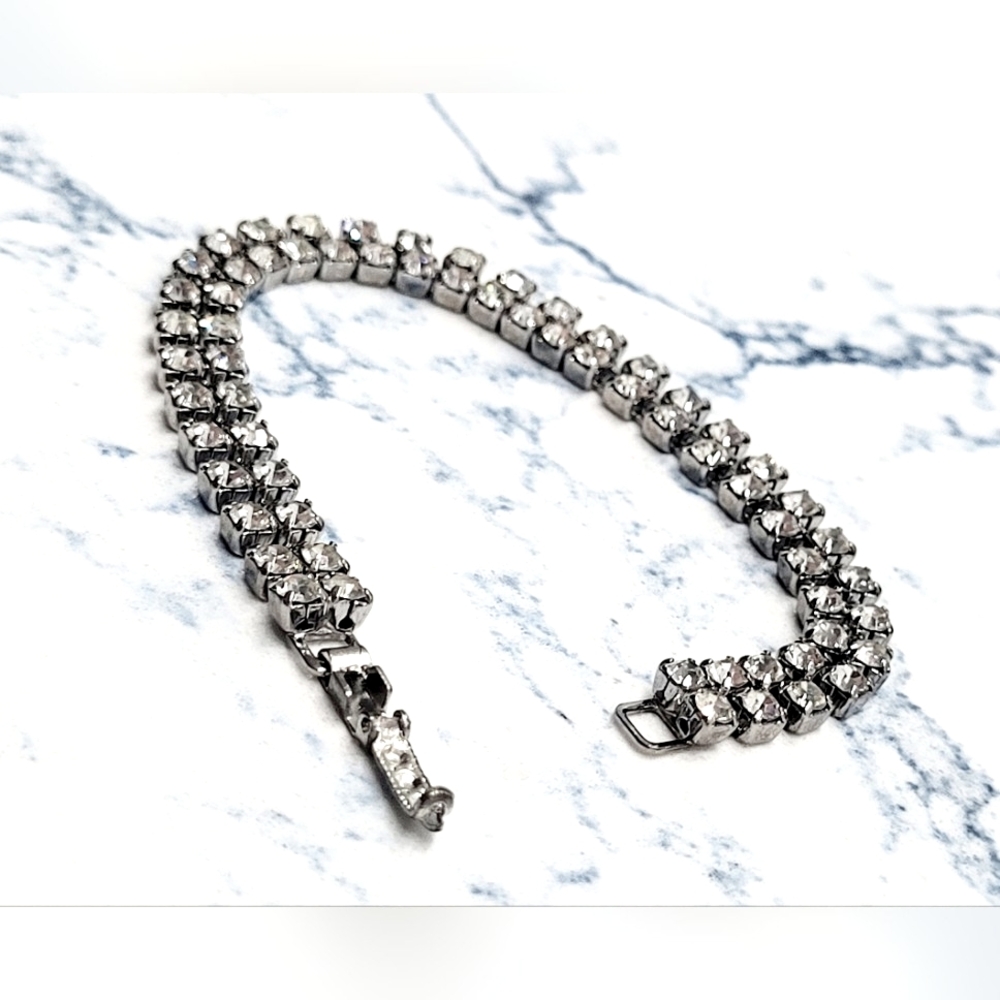 VINTAGE Double rhinestone chain link tennis bracelet, 7" - Picture 3 of 16